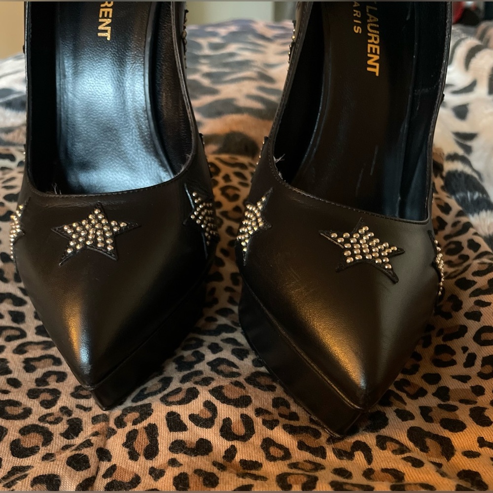 Yves Saint Laurent Black Star Studded Pumps